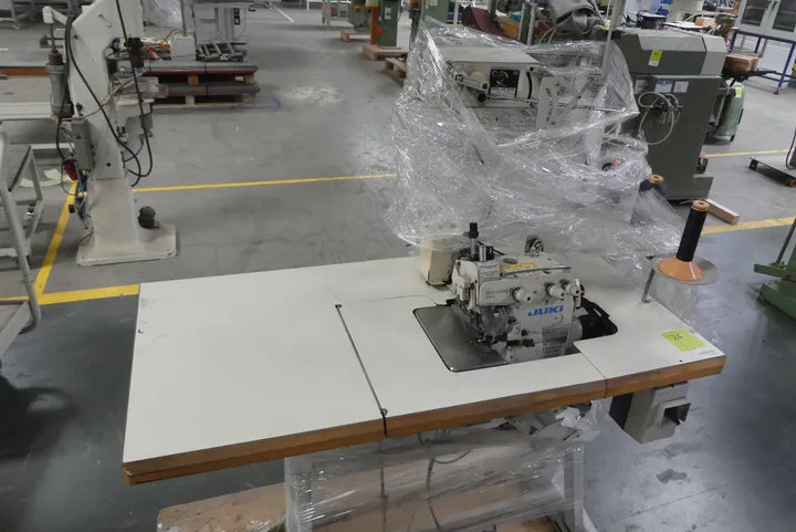 Juki MO-6900 Series Overlock Industrienähmaschine Typ: Typ: C-GEX 3003